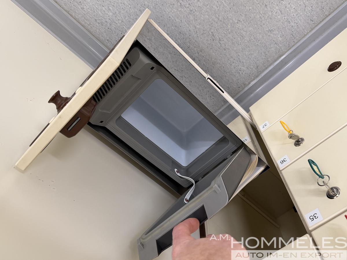 Used Role 1 Medical Treatment Container – Mobile Field Medical Unit