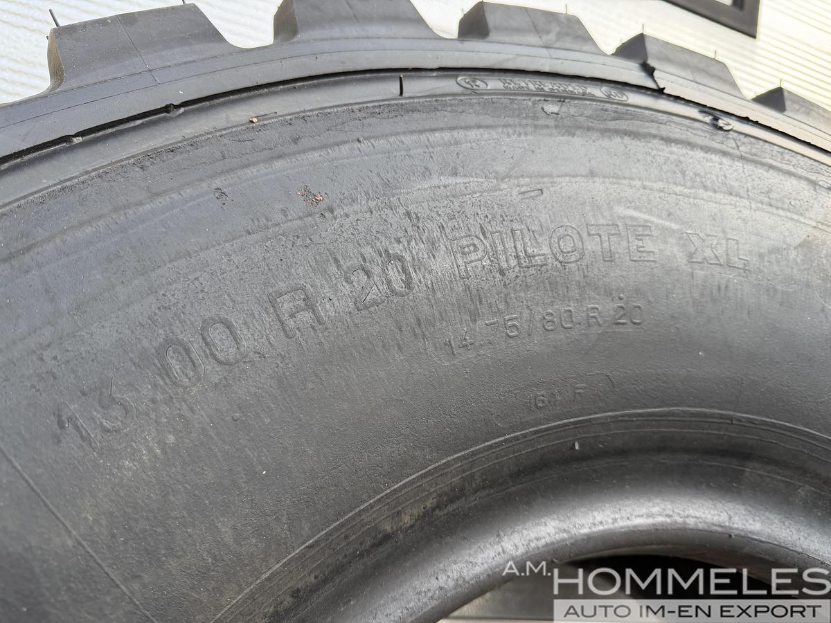Used MICHELIN X - 13.00R20 RETREADED