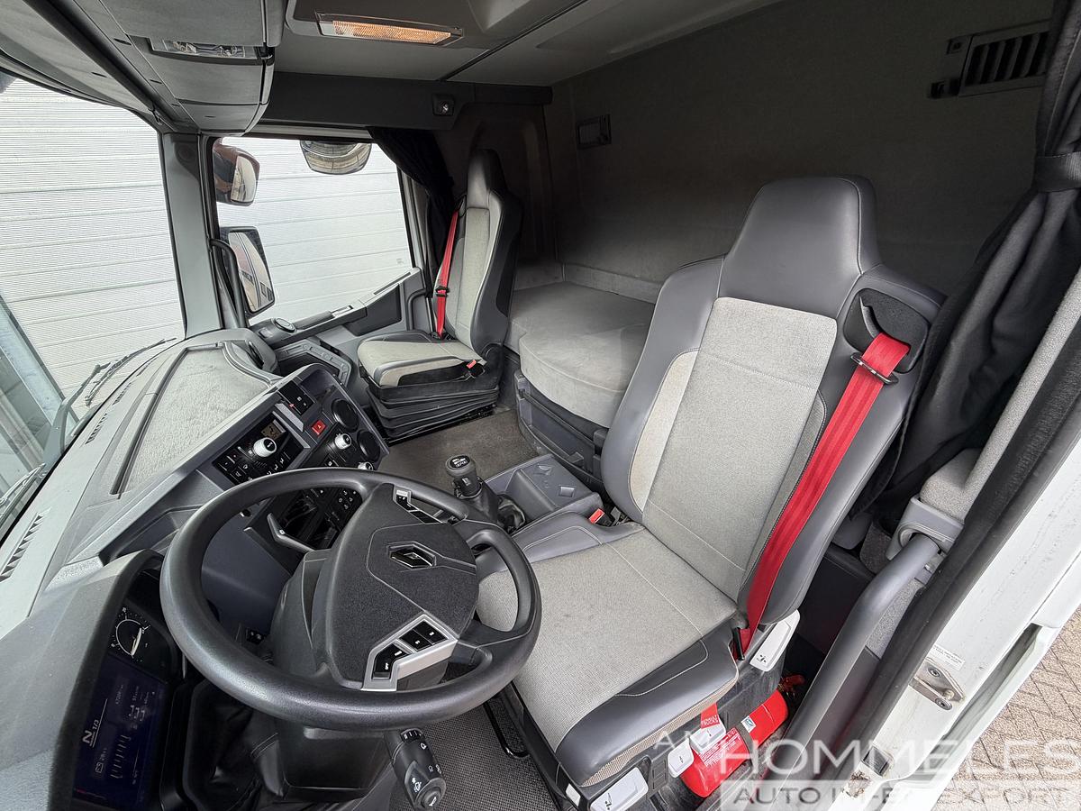 Used 2017 RENAULT K380 6x6 CARGO