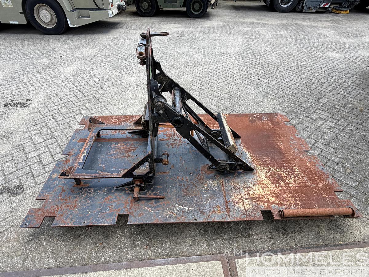 Used Transport support for the ICE vibratory hammer