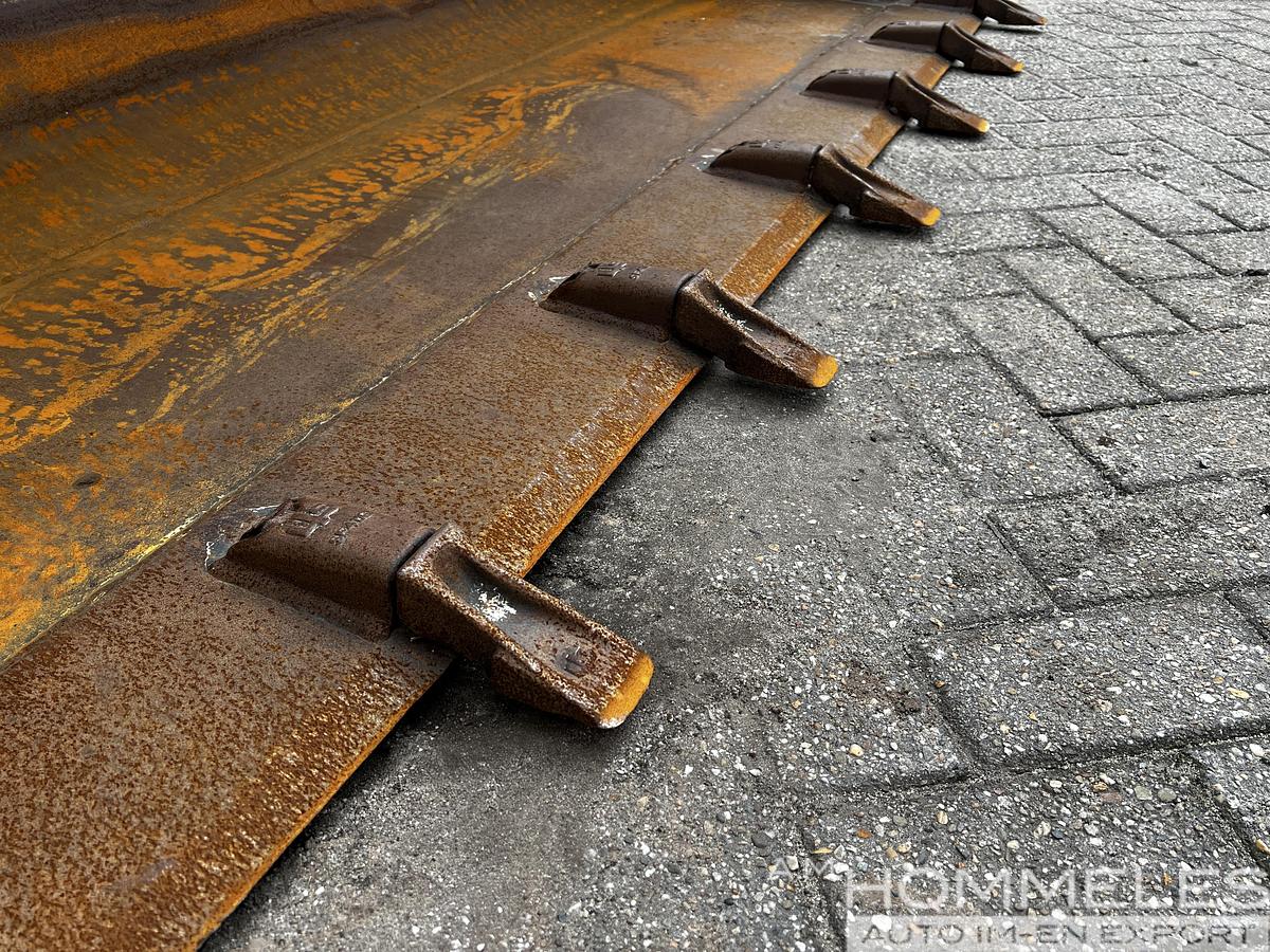 Used Mecalac BUCKET WITH TEETH 1,5m3