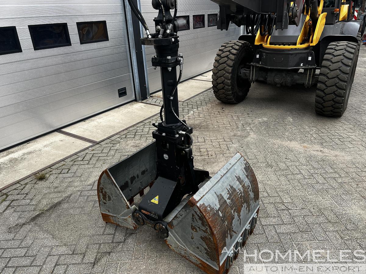 Used Kinshofer Clamshell Bucket 