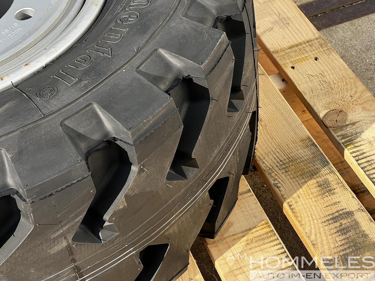 Used Wheel 315/70R15 (300-15) 22PR