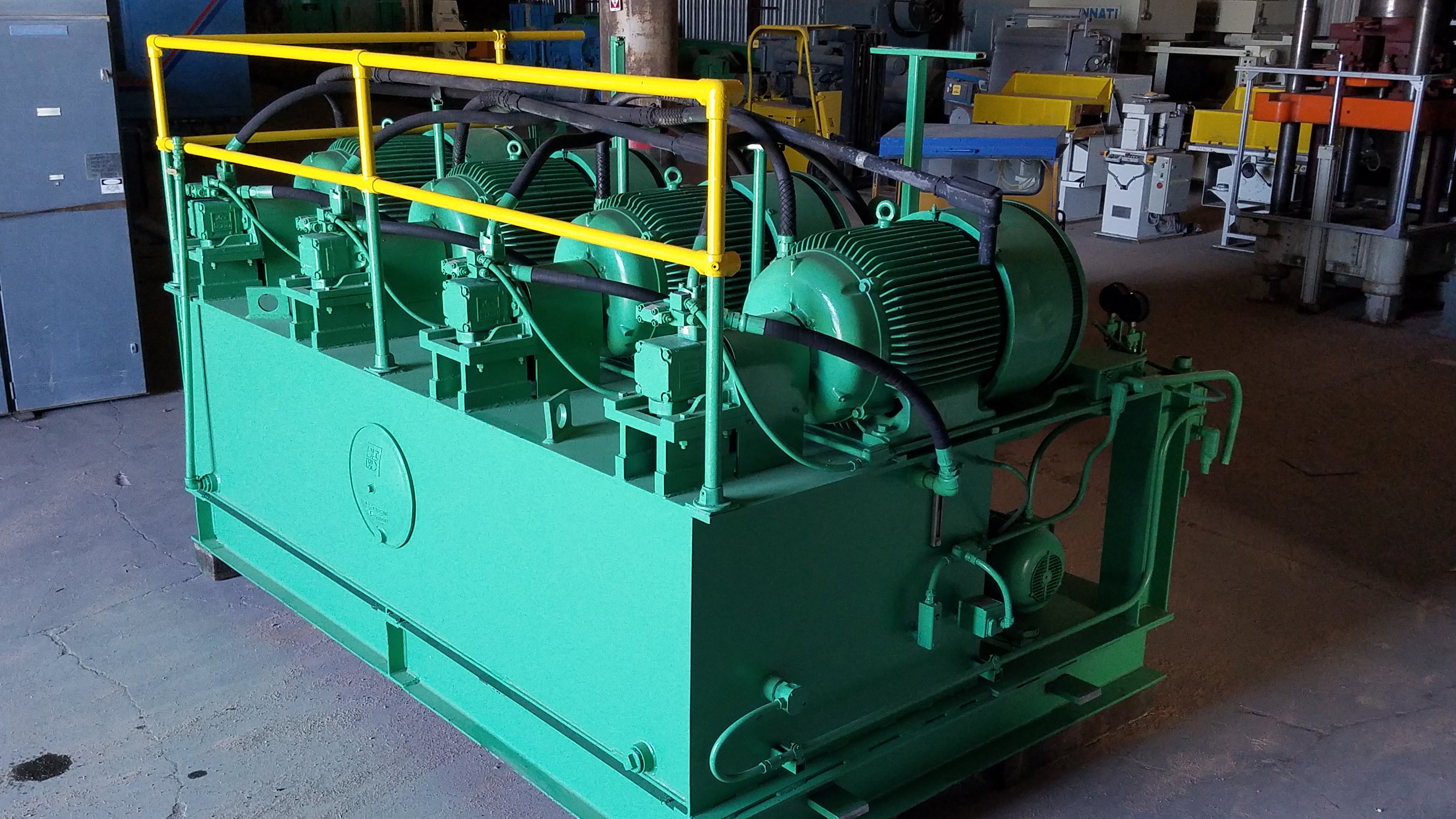 Used 250 Ton Advanced Machine Horiz. Hyd. Press