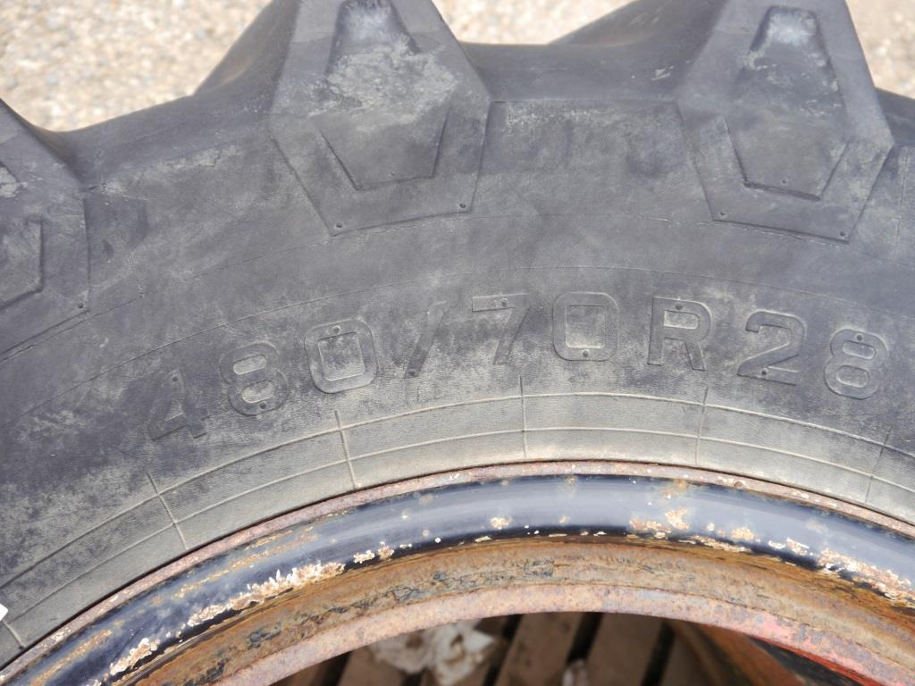 Used Dual Wheels and Tyres