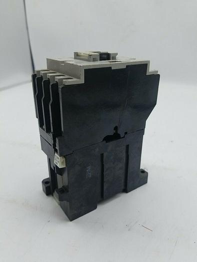 Used ALLEN BRADLEY CONTACTOR 100-A30NZ*3 SER B