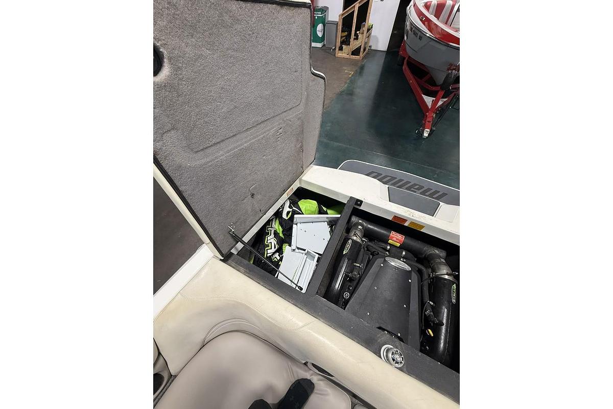 Used 2009 Malibu Wakesetter VLX