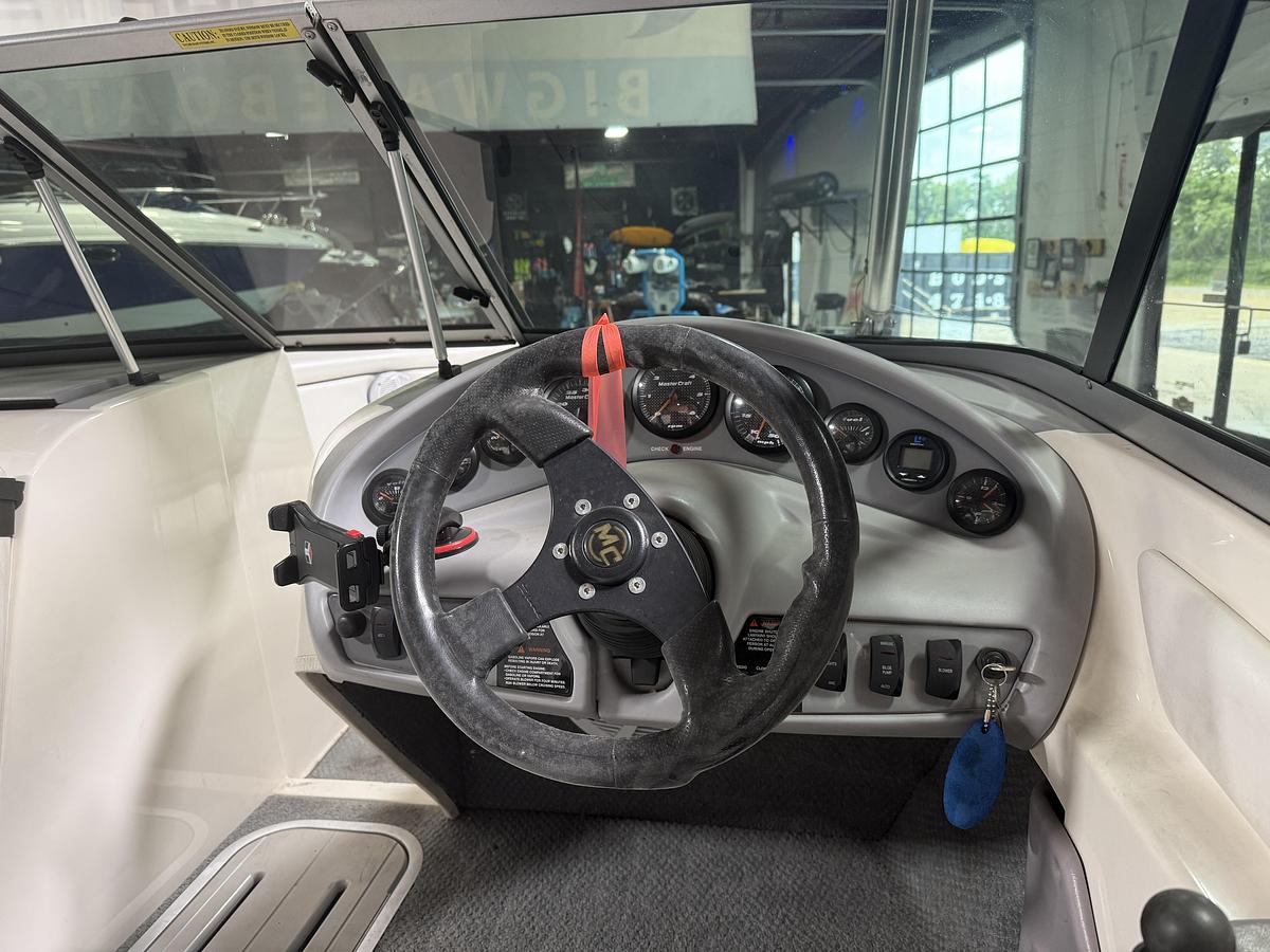 Used 1999 Mastercraft Prostar 205