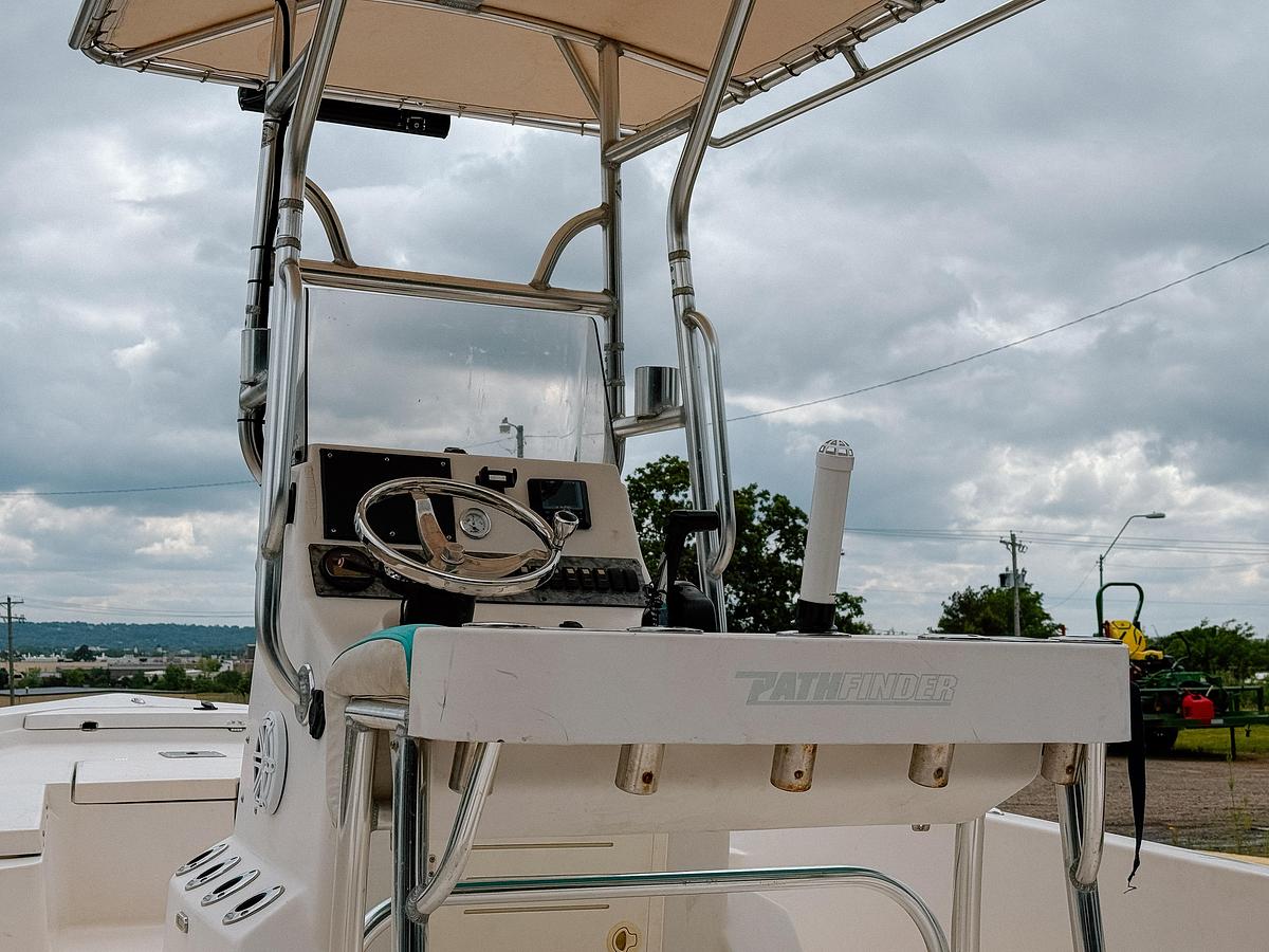 Used 2008 Pathfinder Tournament 2200