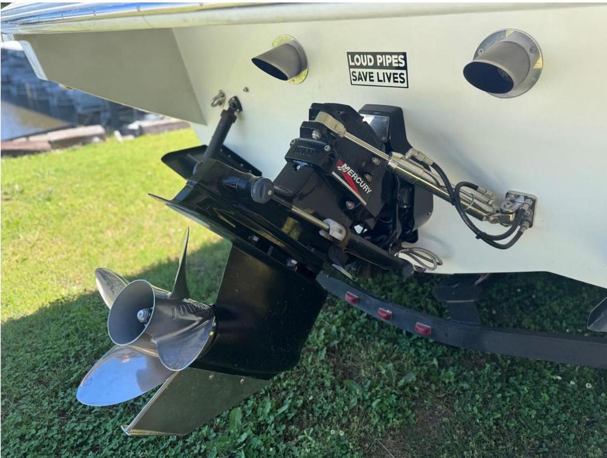 Used 2000 Formula 271 FASTech