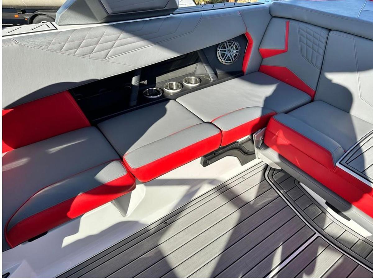 Used 2022 Nautique S23