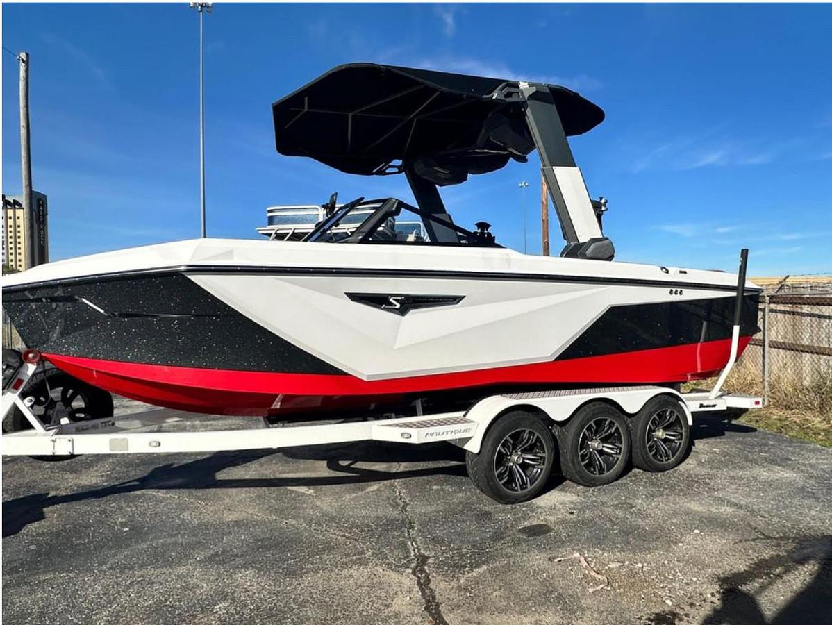 Used 2022 Nautique S23