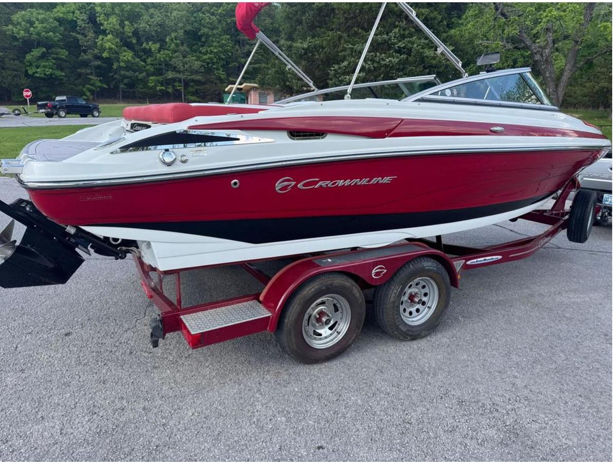 Used 2018 Crownline 225 SS