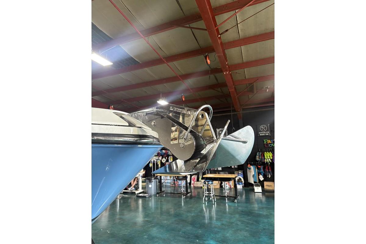 2025 Sea Ray SLX 260 Surf