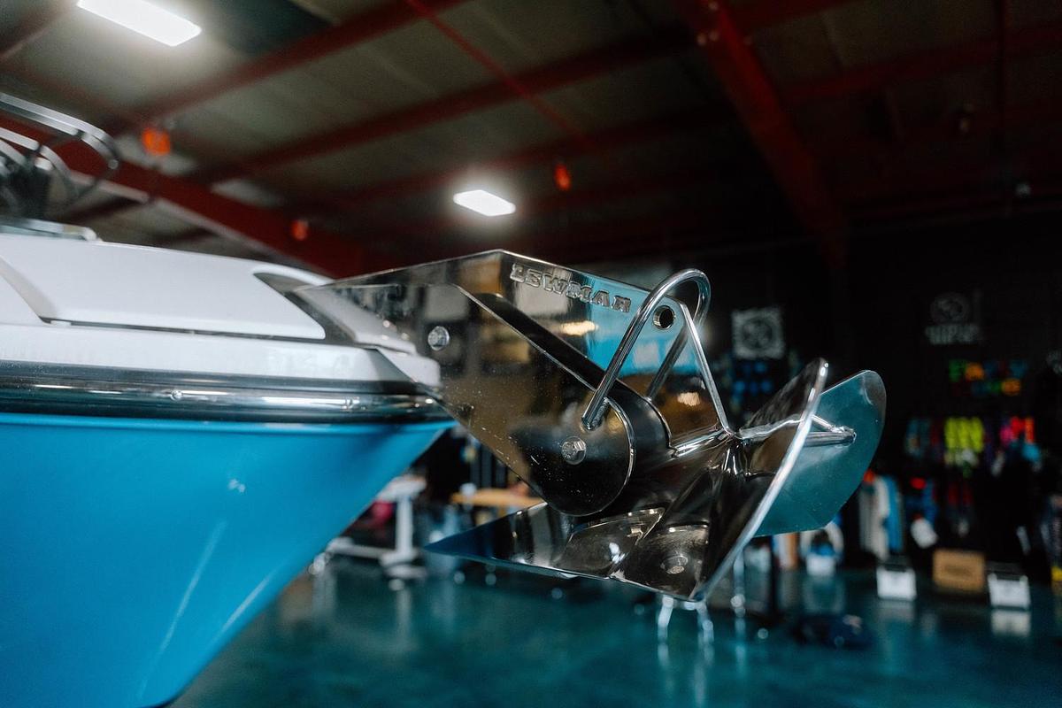 2025 Sea Ray SLX 260 Surf