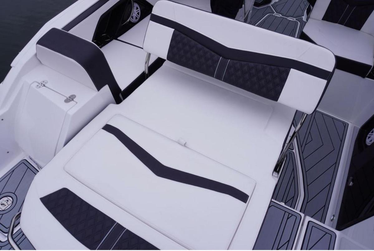 2025 Monterey SS 258