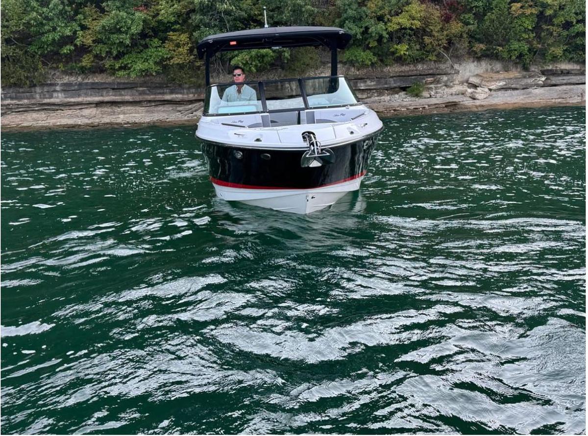 2025 Sea Ray SLX 260