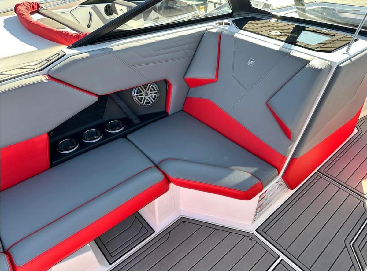 Used 2022 Nautique S23