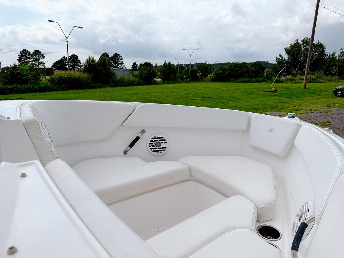 Used 2022 Four Winns H1