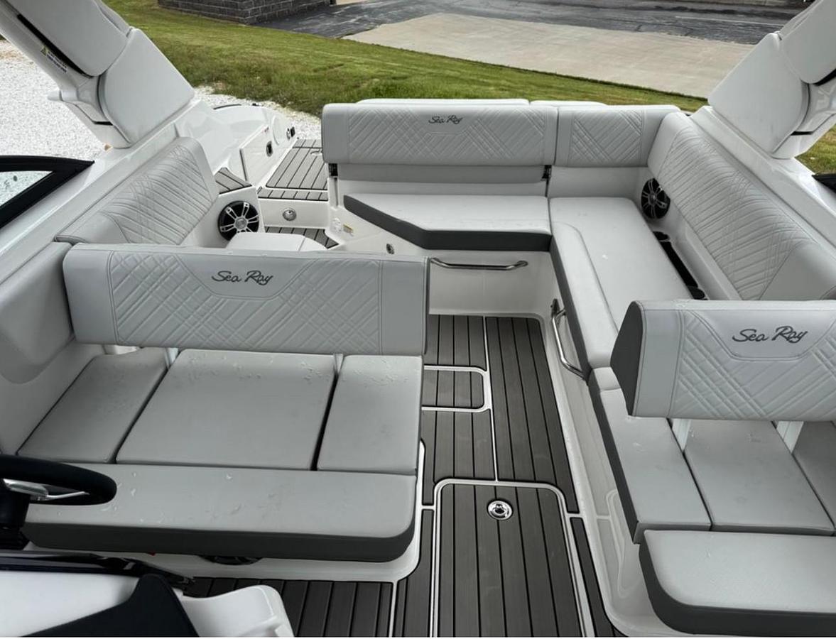 2025 Sea Ray SDX 250 Surf