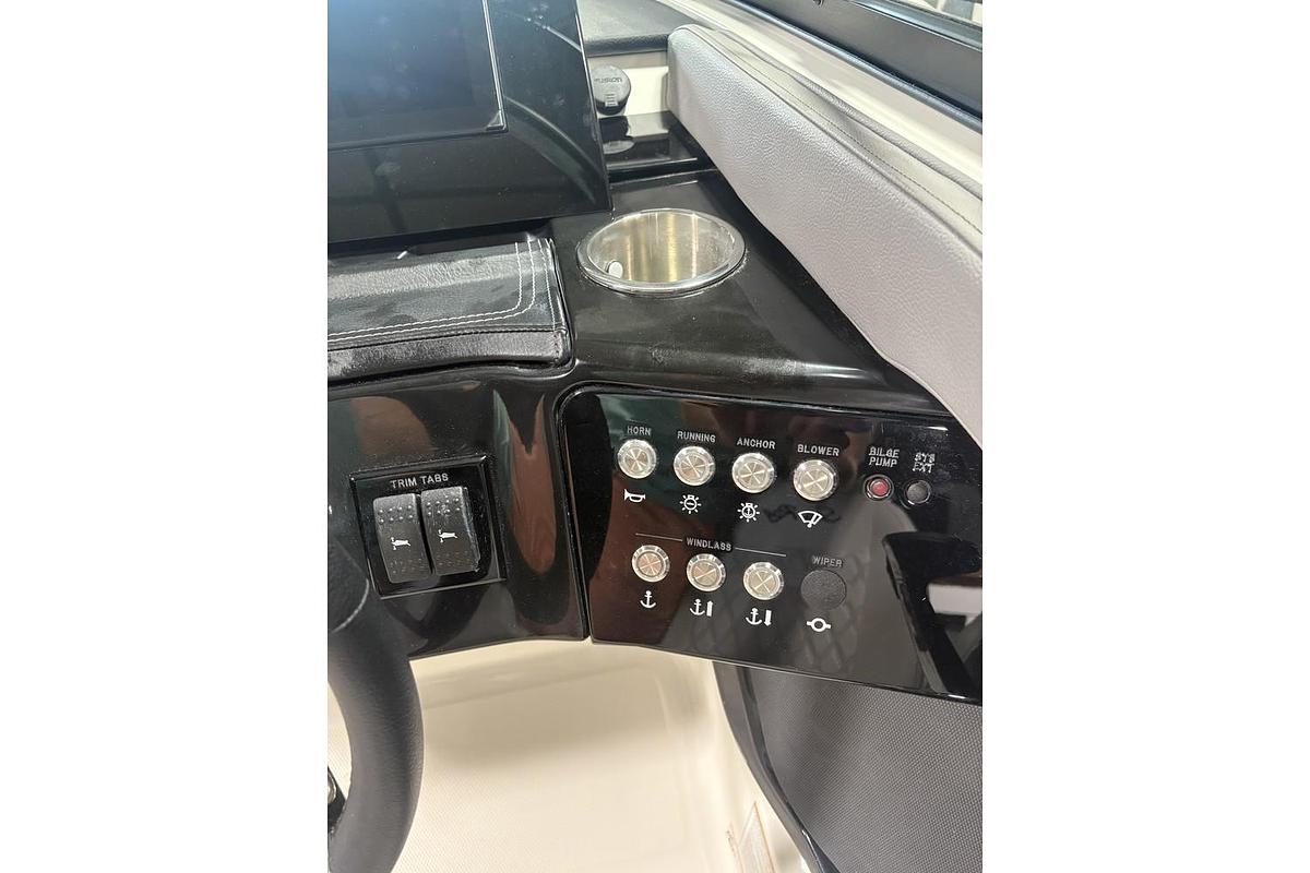 2025 Sea Ray SLX 260 Surf