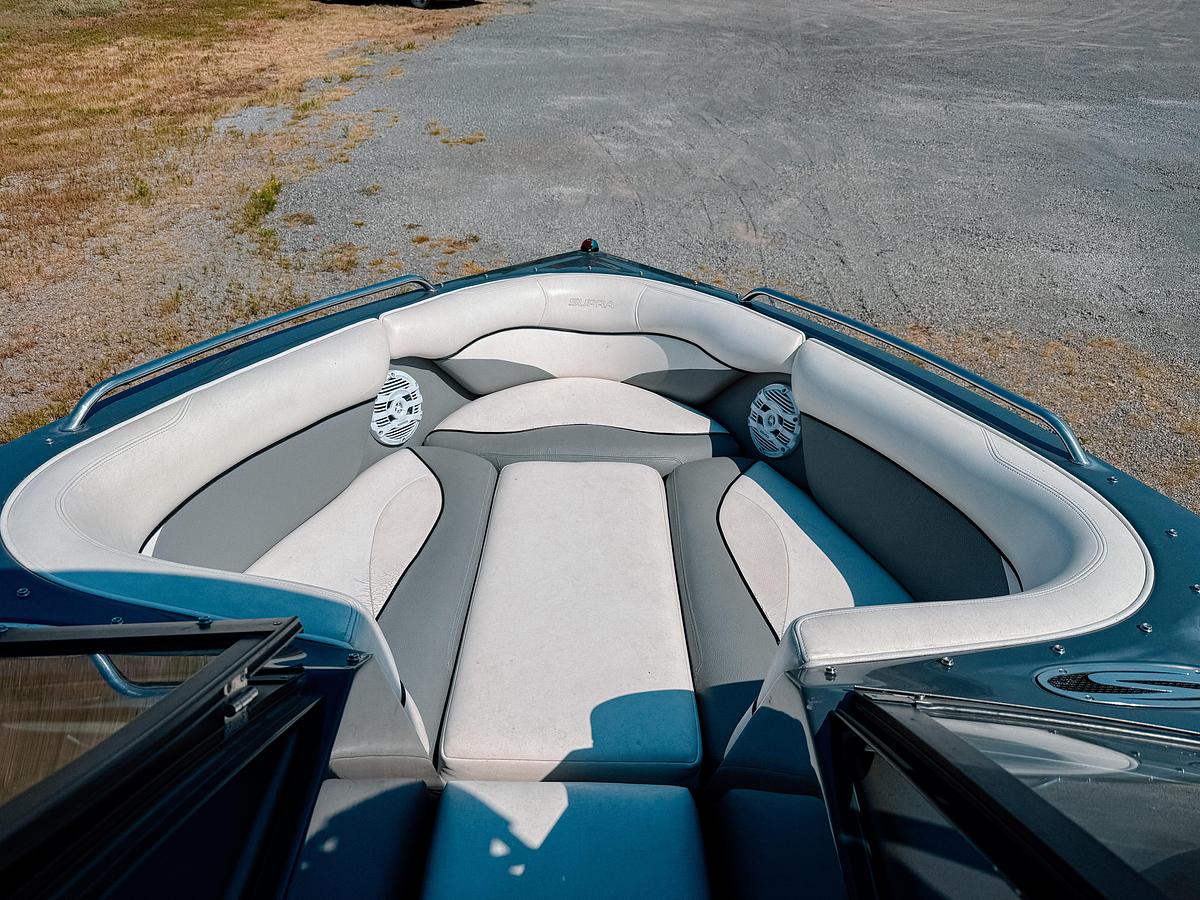 Used 2010 Supra  LAUNCH 22v