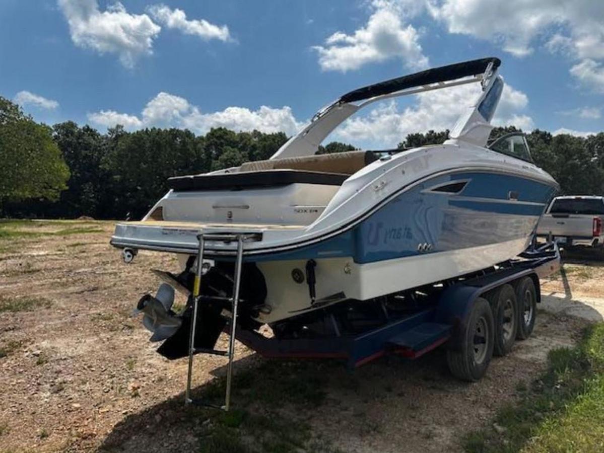 2025 Sea Ray SDX 270 Surf