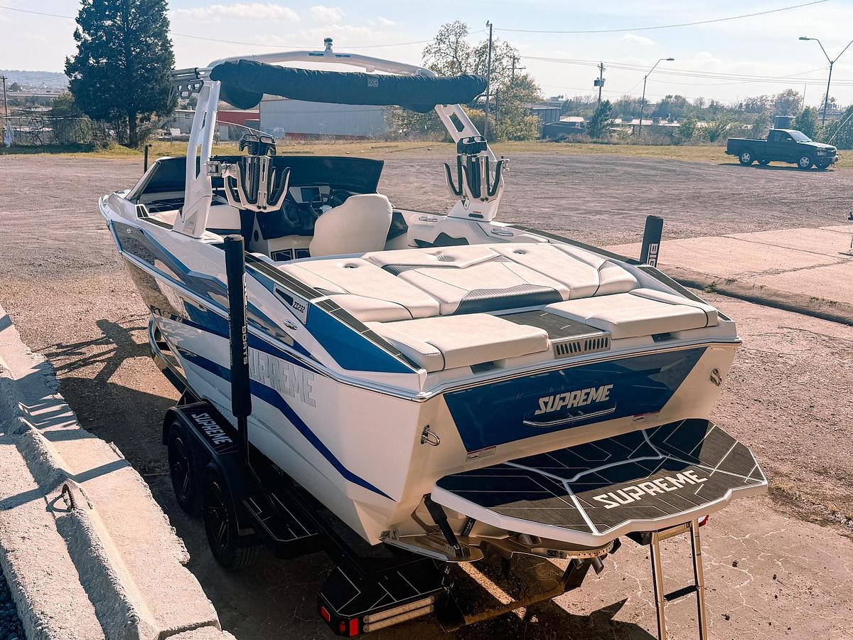 Used 2022 Supreme ZS232