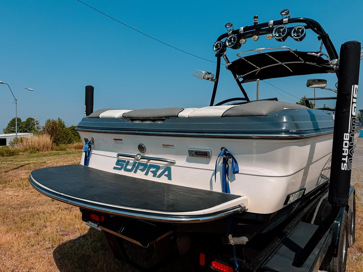Used 2010 Supra  LAUNCH 22v