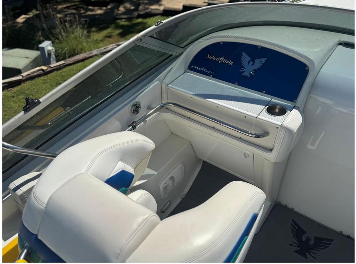 Used 2000 Formula 271 FASTech