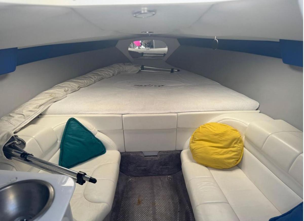 Used 2000 Formula 271 FASTech