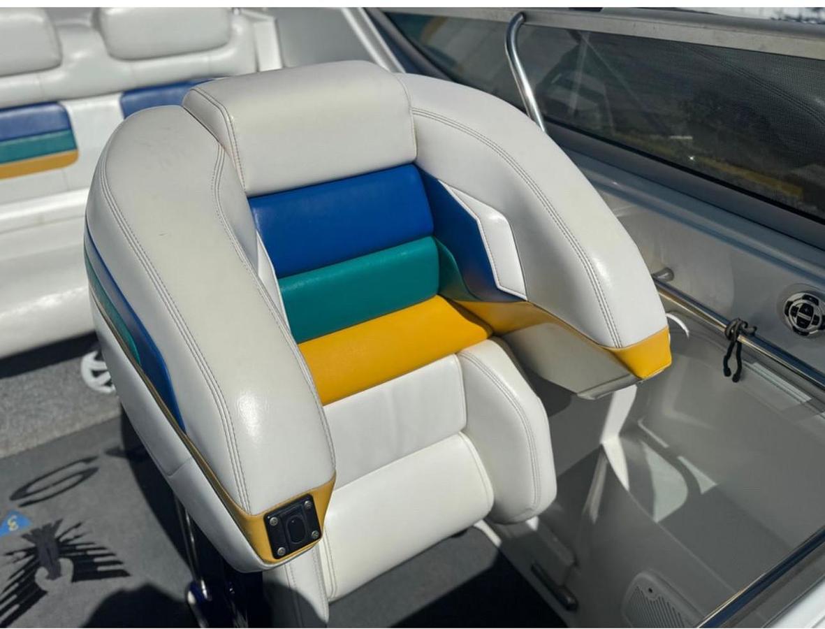 Used 2000 Formula 271 FASTech