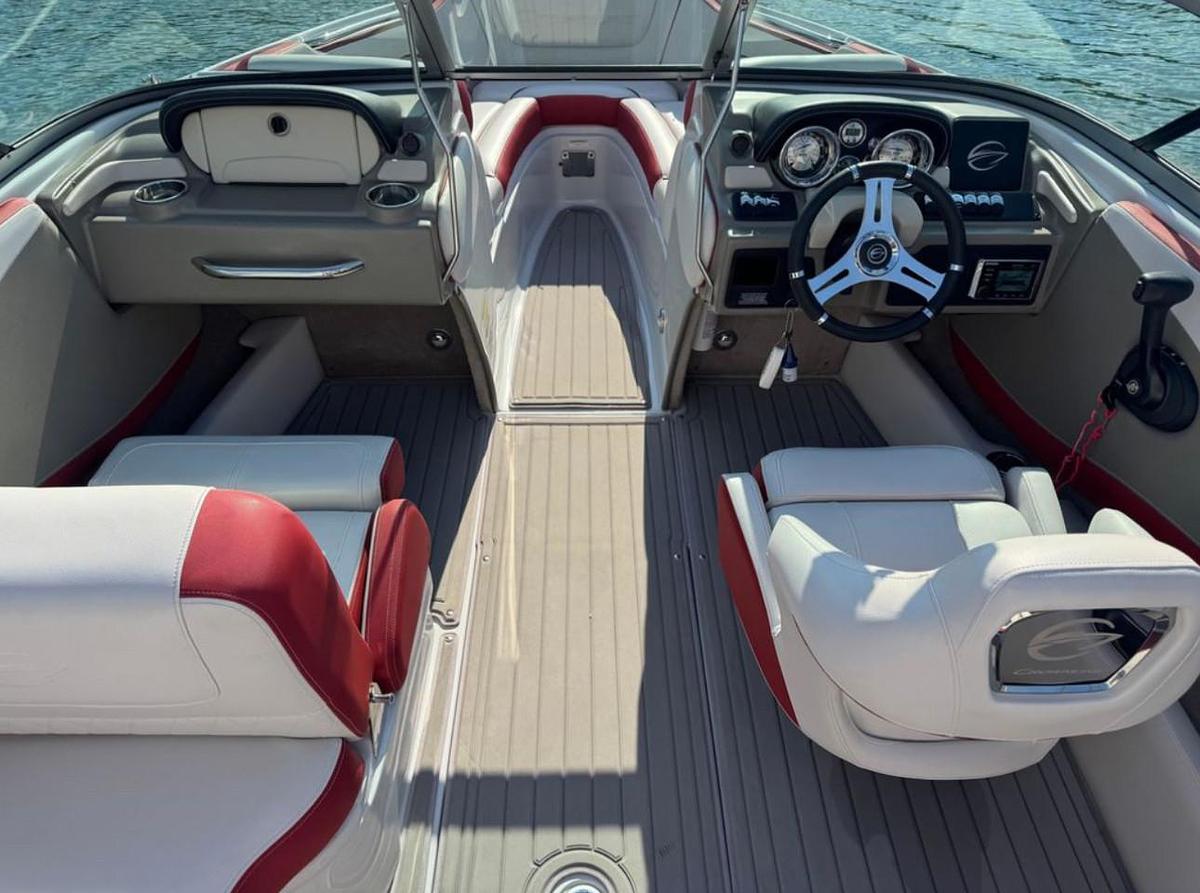 Used 2018 Crownline 225 SS