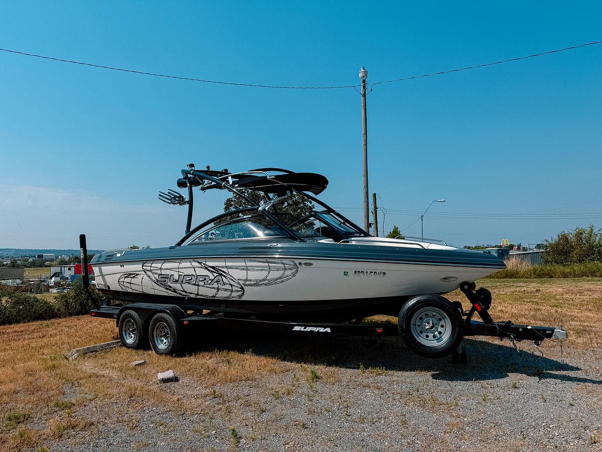 Used 2010 Supra  LAUNCH 22v