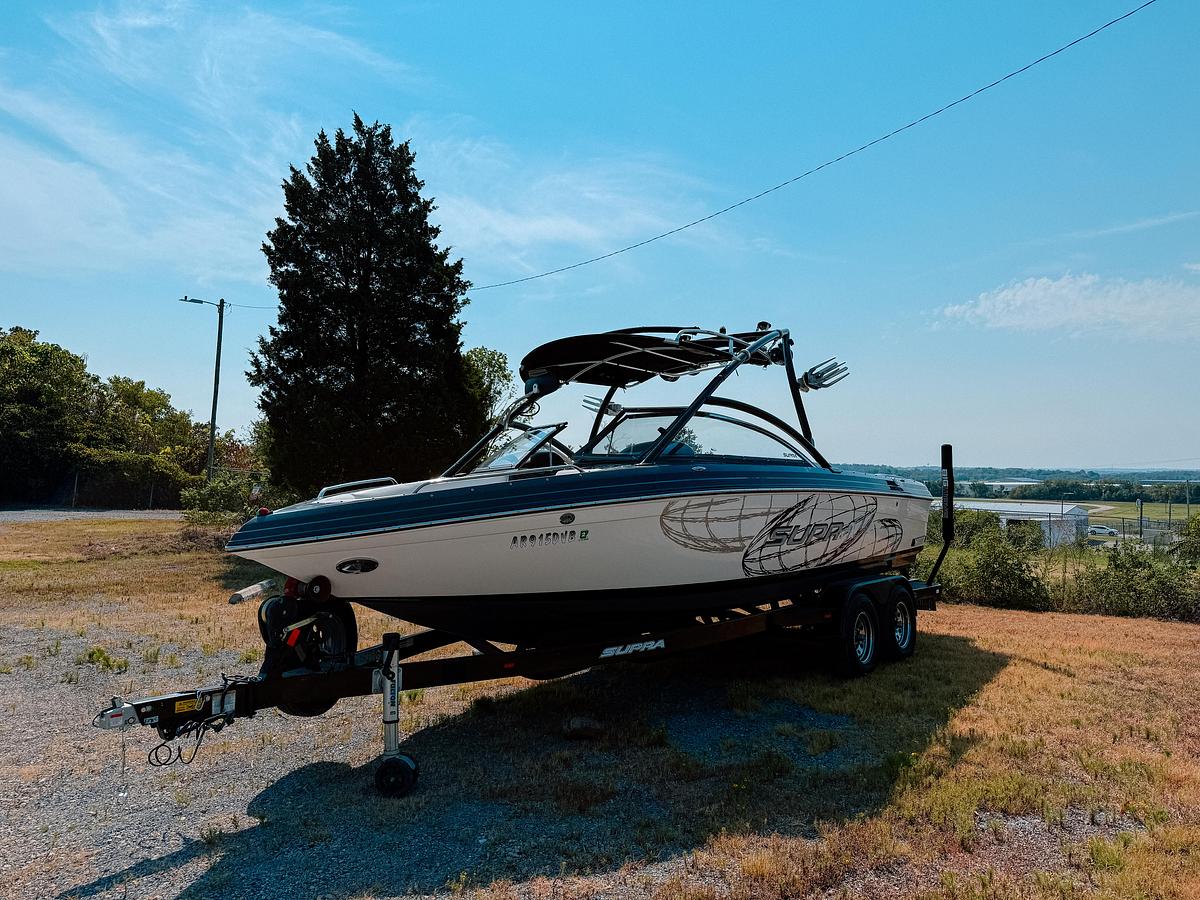 Used 2010 Supra  LAUNCH 22v
