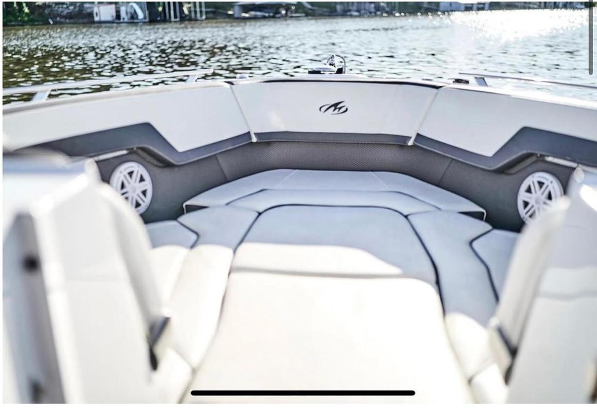 Used 2019 Monterey 278SS