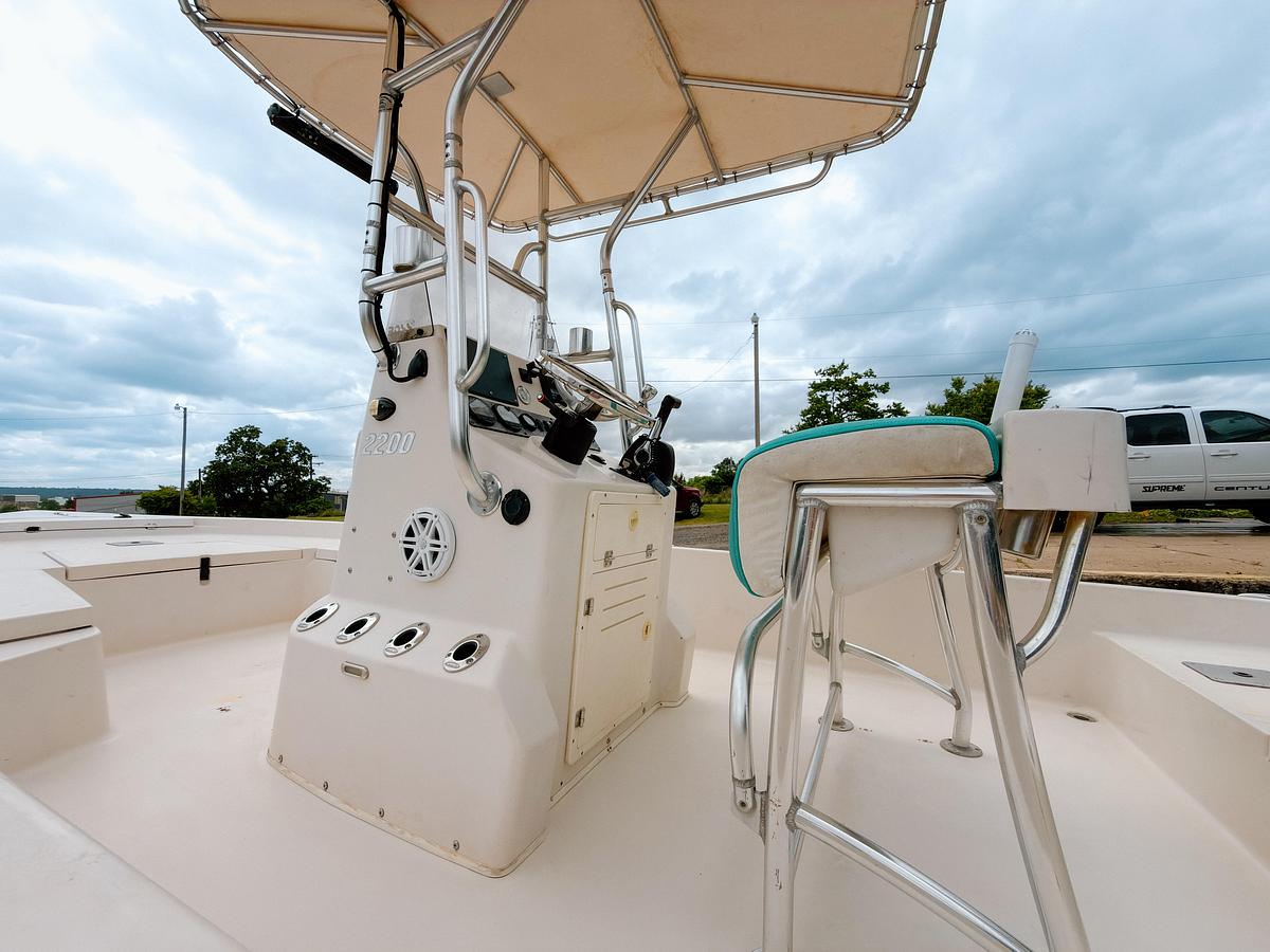 Used 2008 Pathfinder Tournament 2200