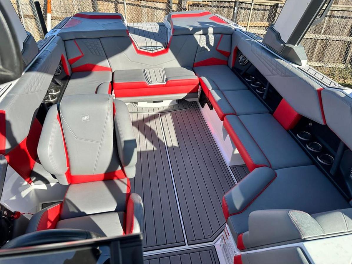 Used 2022 Nautique S23