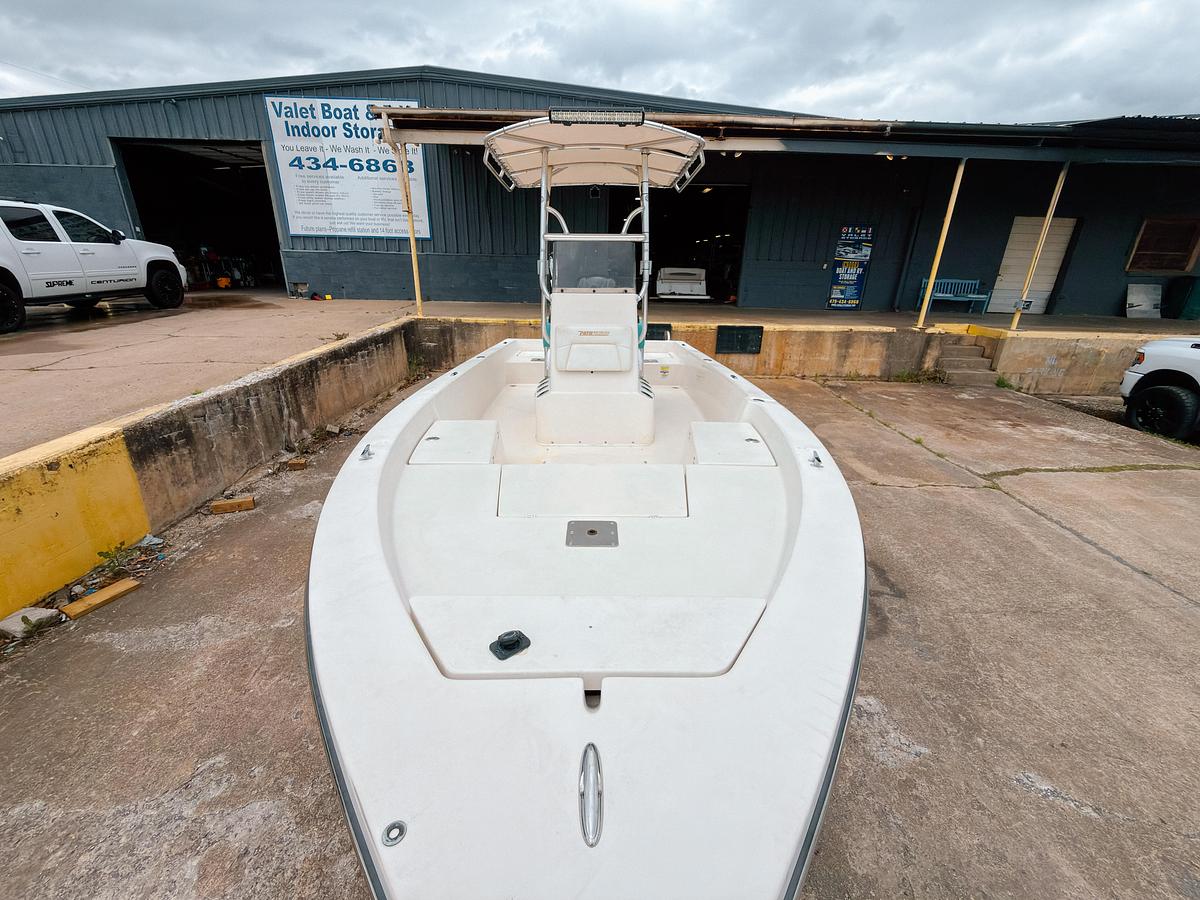 Used 2008 Pathfinder Tournament 2200