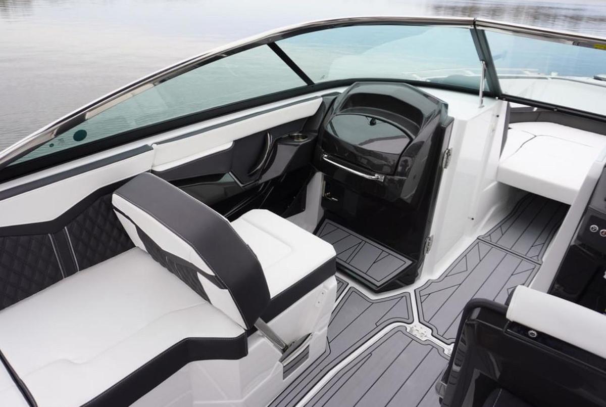 2025 Monterey SS 258