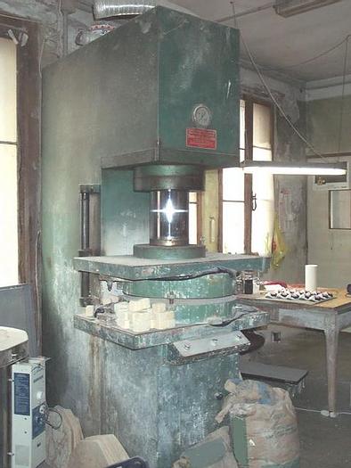 Used Hydraulic RAM press TESSARI 50 Ton