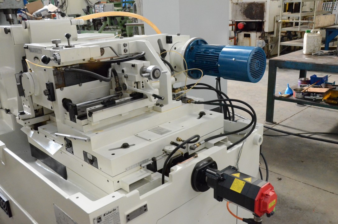 Usado ESTARTA 322 CNC Rectificadoras sin centros #4415