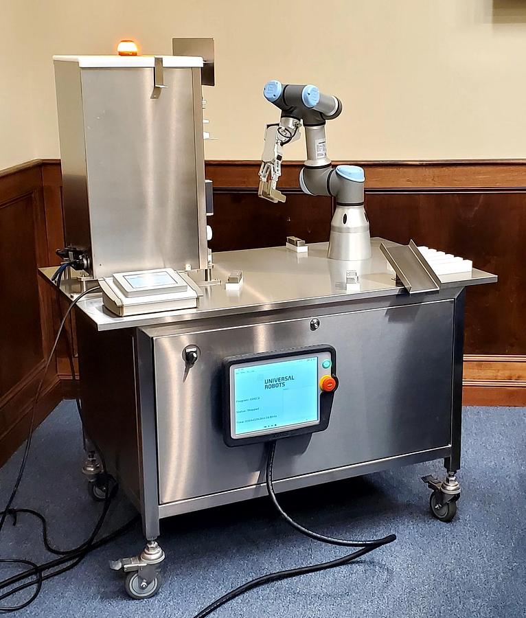Used Unused Cargin Robotic Syringe Filler