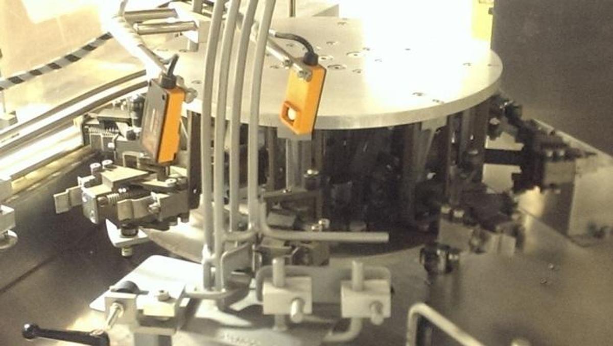 Used Omega 2D-RP1-8 Unscrambler