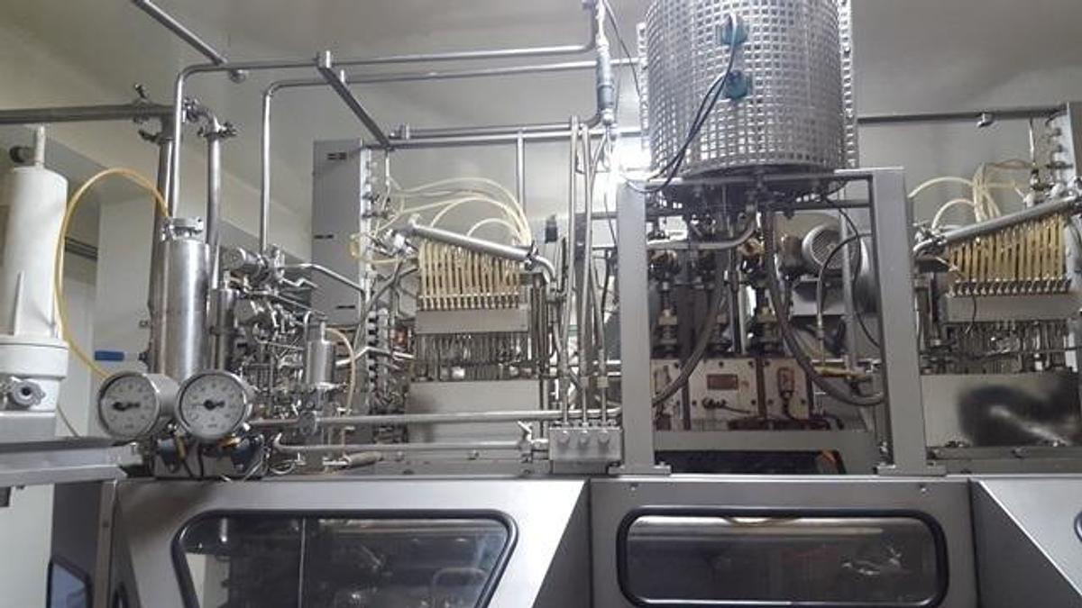 Used Rommelag 305M Blow-Fill-Seal Machine