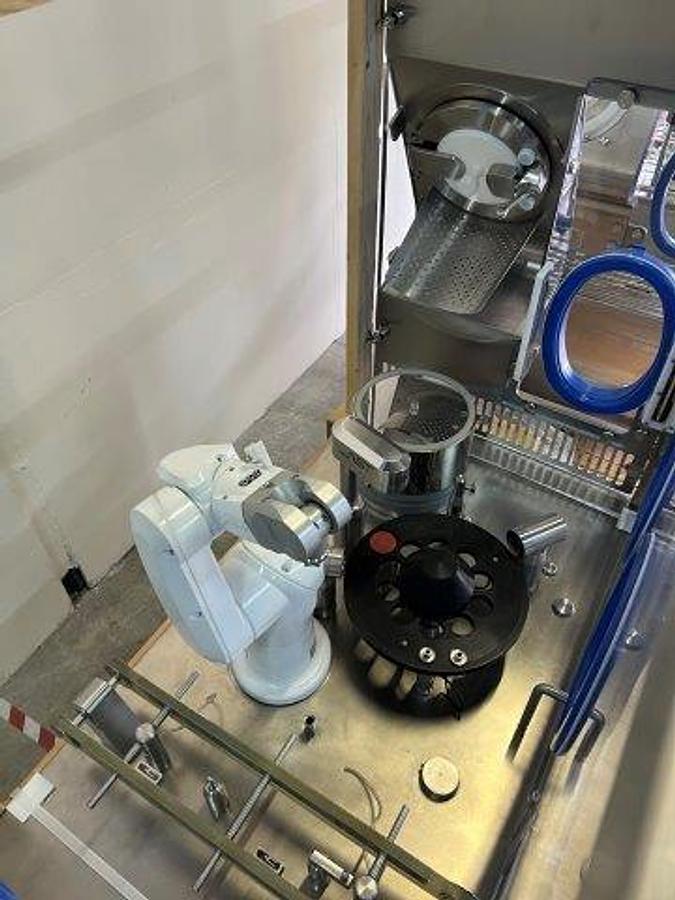 Used Unused AST GENiSYS R20 Multi-Format Aseptic Filling & Closing System
