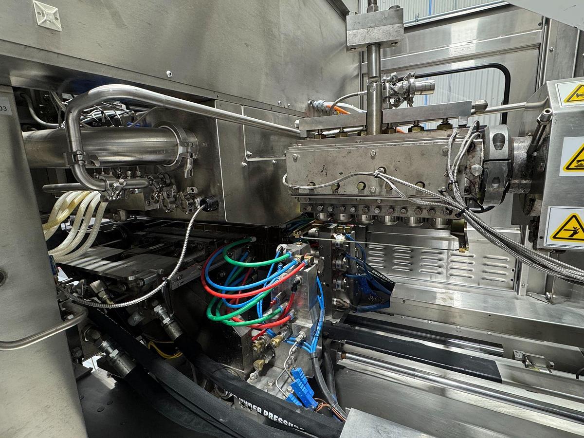Used Weiler 628 Blow-Fill-Seal Machine