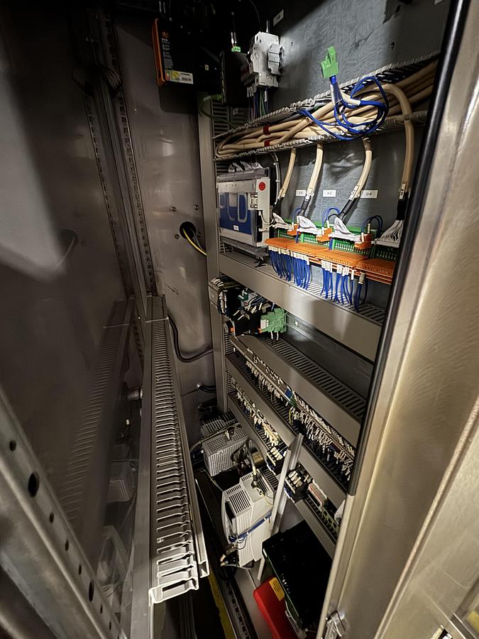 Used Wilco R12 Automated Leak Detection Machine