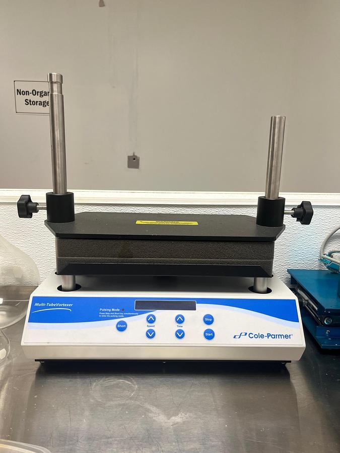 Used Cole-Parmer Multitube Vortexer