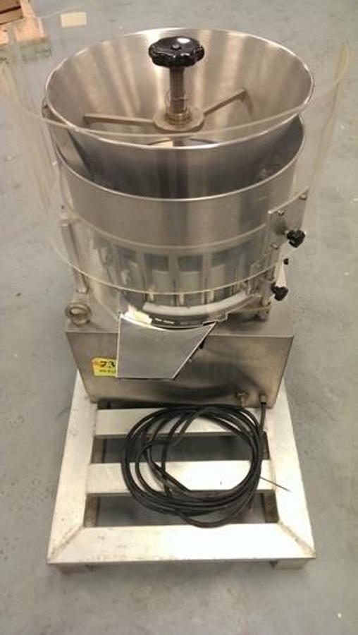 Used MG2 Capsule Filling Pre-Selecting Machine